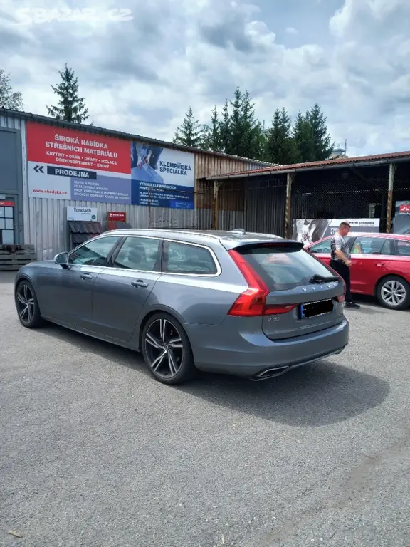 Volvo V90 D4 awd - fotka 6