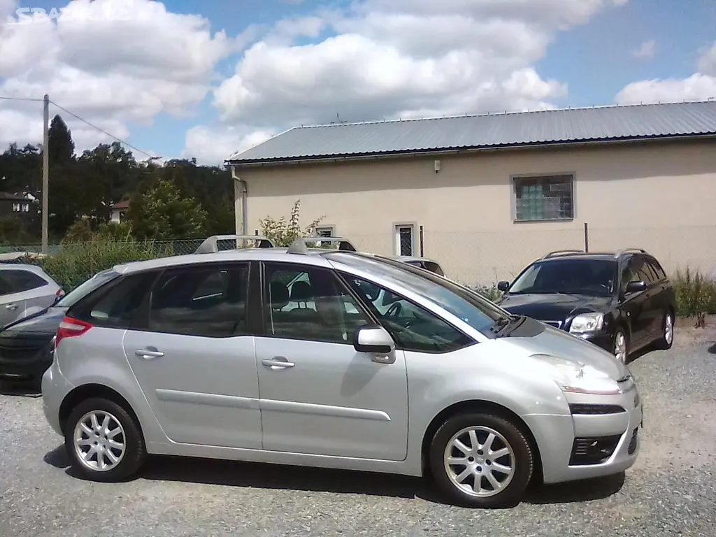 Citroën C4 Picasso, 1.8i 16V / 92 kW, závěs - fotka 2