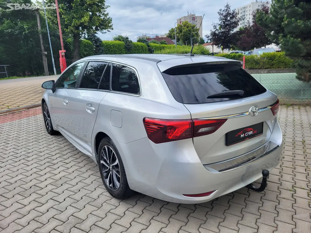Toyota Avensis 1.8 VVT-i Team D, KAMERA, TAŽNÉ - fotka 6