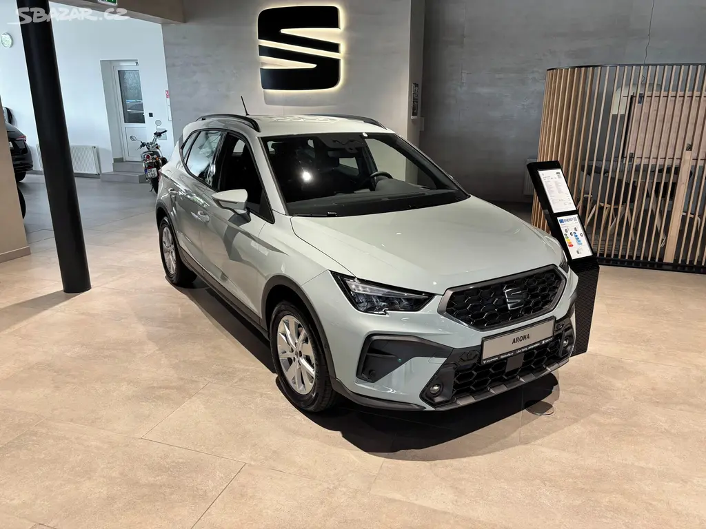 Seat Arona, 1.0 TSI 70 kW 5M - fotka 2
