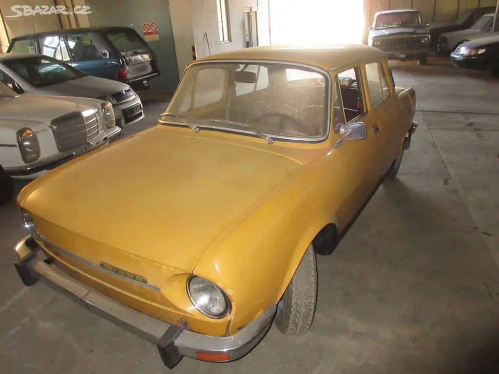 ŠKODA 100