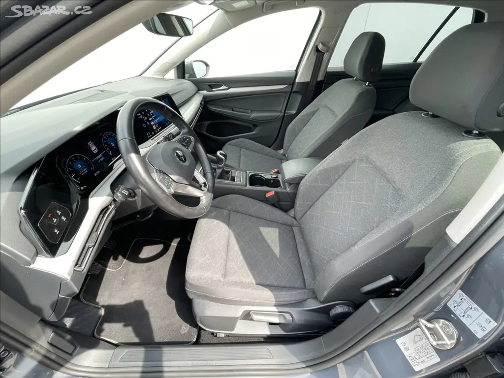 Volkswagen Golf, 1,0 TSI Life KESSY+Kamera - fotka 4