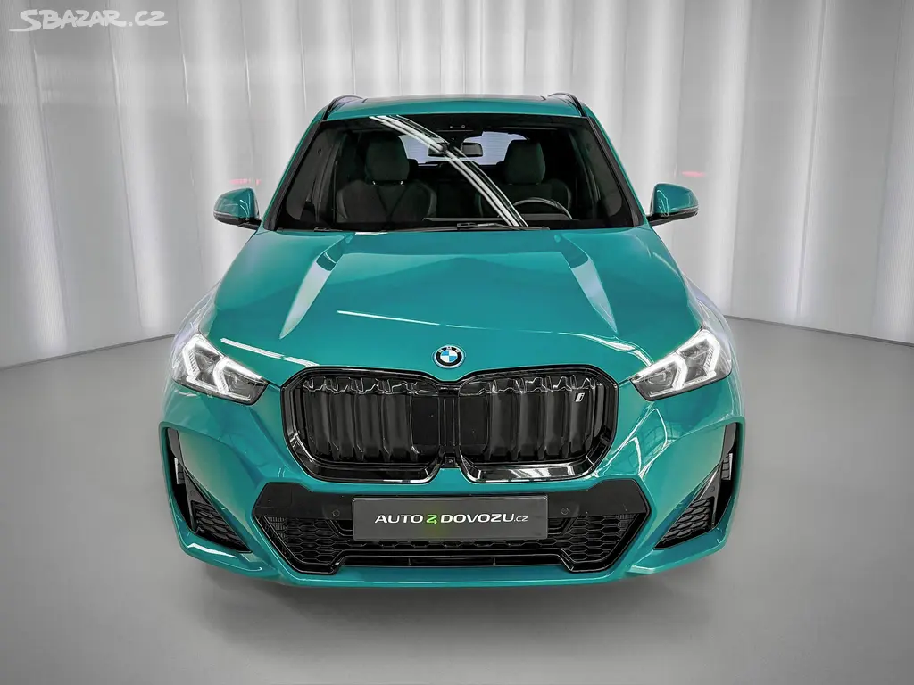 BMW iX1, xDrive 30 M-PAKET, INDIVIDUAL, - fotka 3