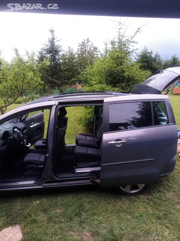 Mazda 5 - fotka 4