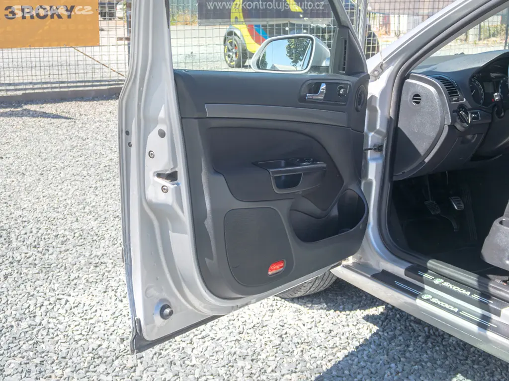 Škoda Octavia 1.9TDI 77KW 2x KOLA ROZVODY - fotka 3