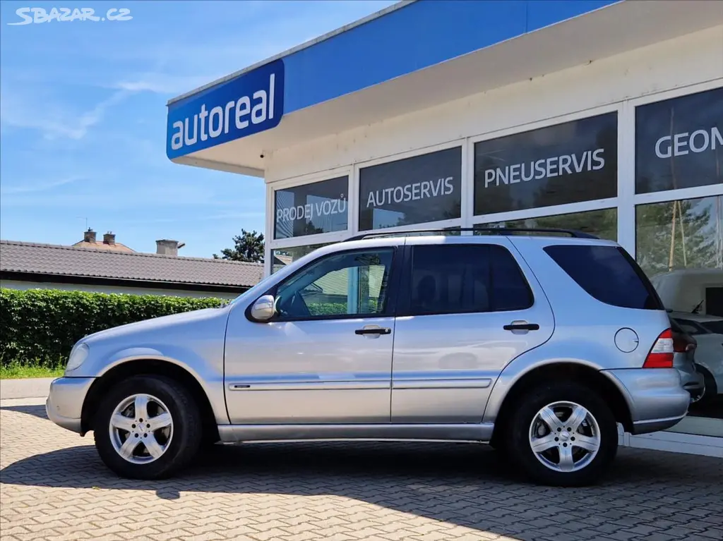 Mercedes-Benz Třídy M, 2,7 CDI 120kW AUTO ML 270 CDI - fotka 2