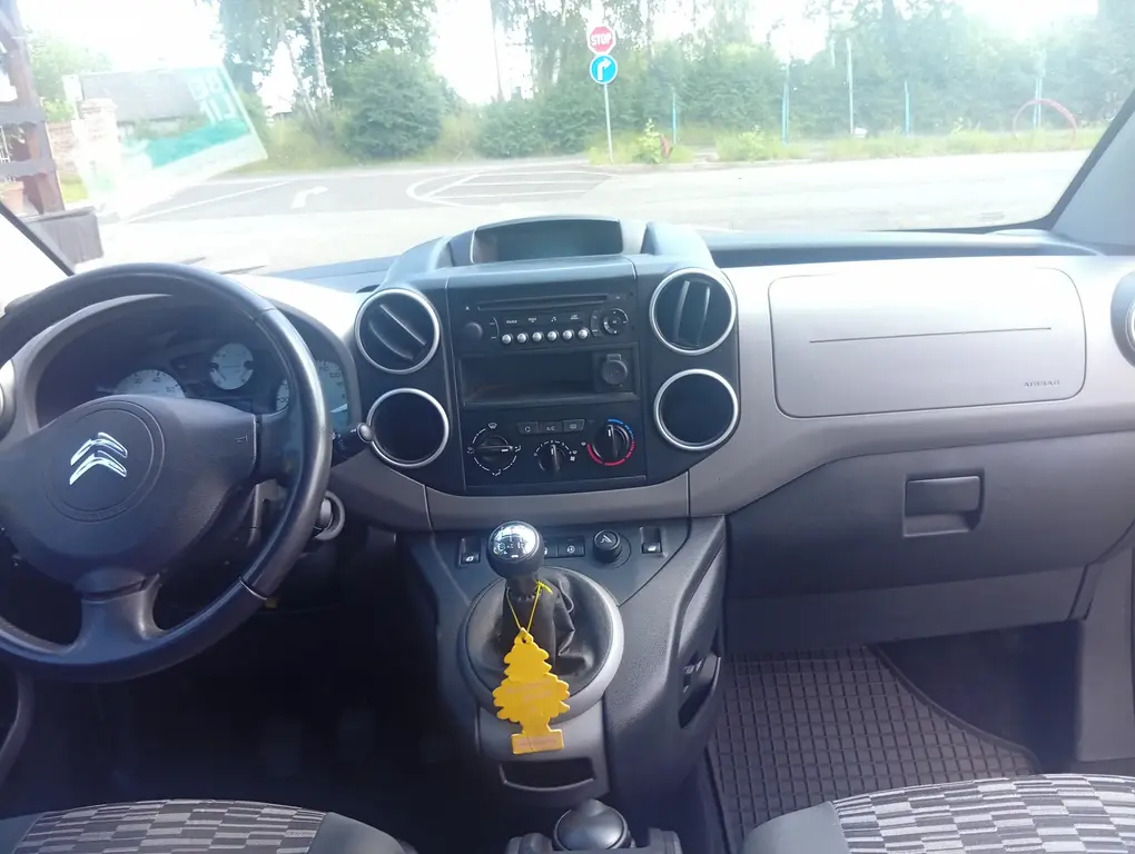 Citroen Berlingo 1,6 HDi*73kw-1.maj ČR-servisováno - fotka 6