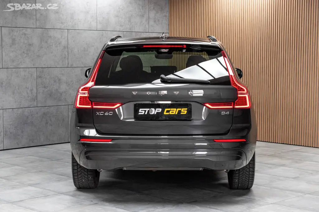 Volvo XC60, B4 CORE*KAMERA*DPH*ČR 1.MAJ* - fotka 5