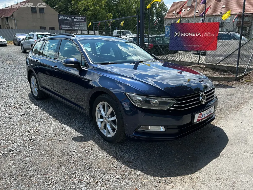 Volkswagen Passat 1,6 TDi Navi, Tažné, Výhřev, ACC - fotka 4