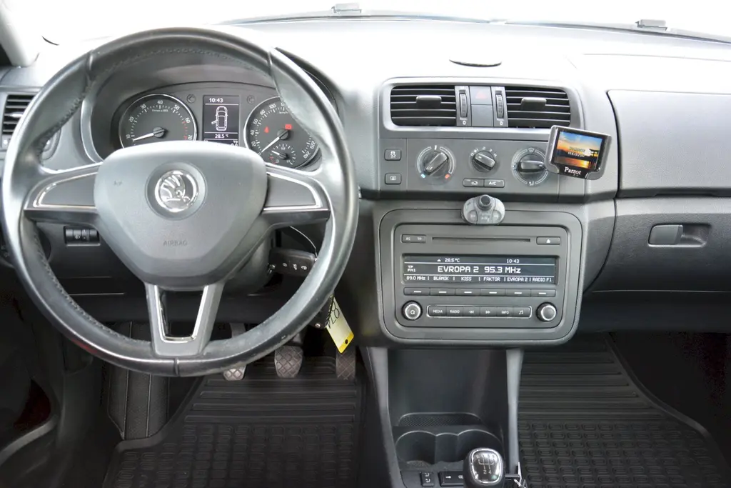 Škoda Roomster, 1.2 TSI 63 kW Ambition PLUS - fotka 5