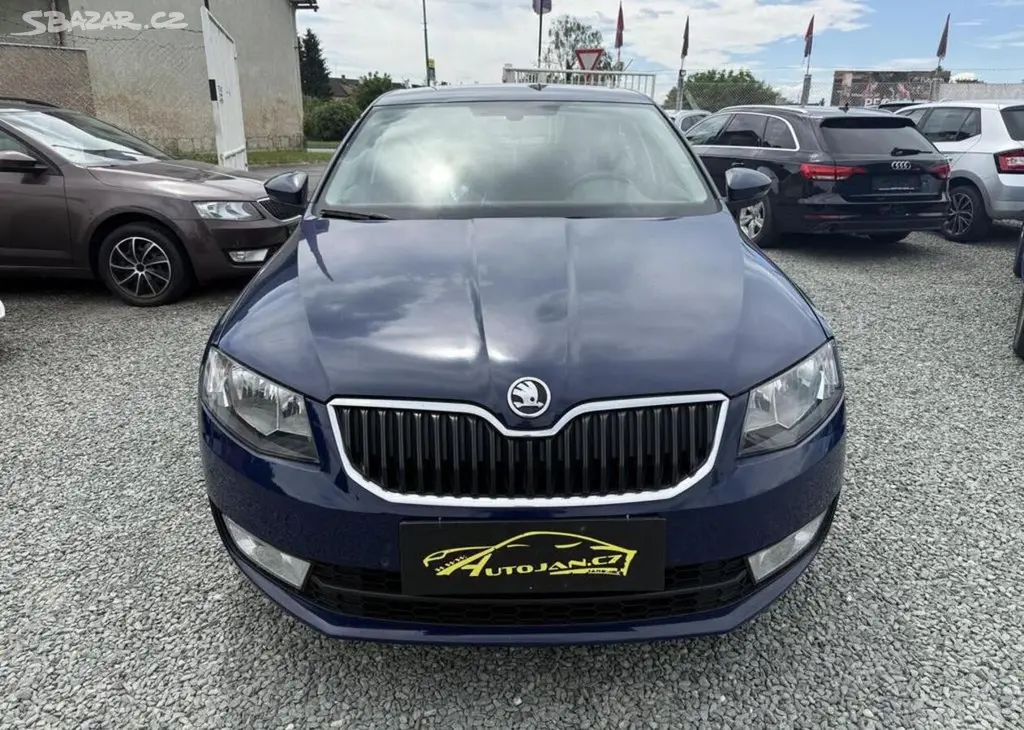 Škoda Octavia 1.6 TDI ELEGANCE nafta manuální - fotka 2