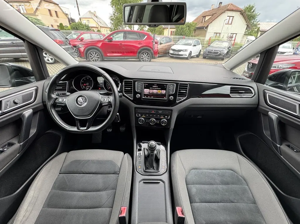 Volkswagen Golf Sportsvan, 1.4TSi 92kW Xenony Navi - fotka 6