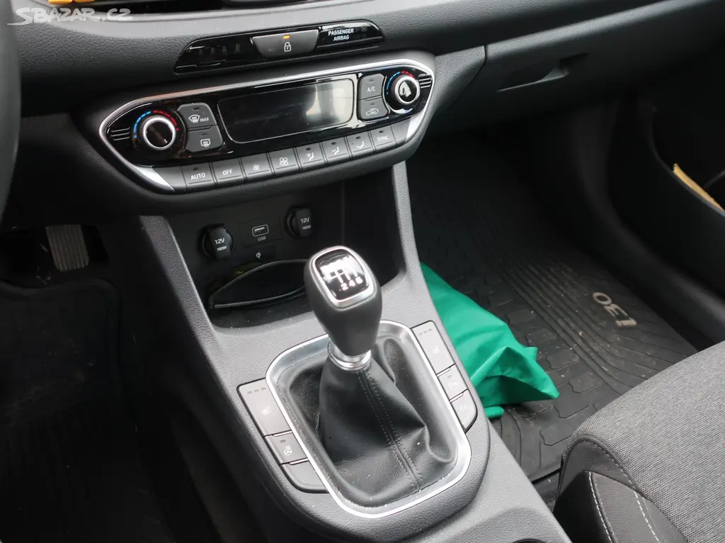 Hyundai i30, HB 1.5DPI 81kW SMART NAVI - fotka 6