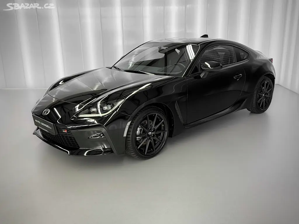 Toyota GR86, 2.4L 172 KW 6MT EXECUTIVE, LSD
