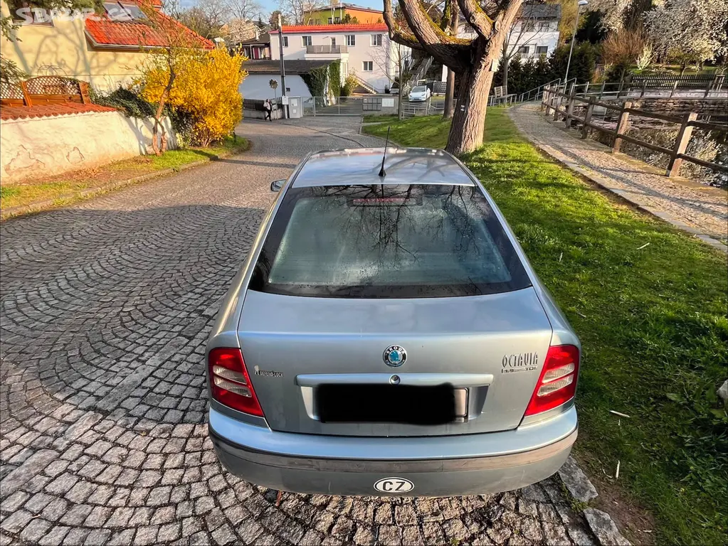 Škoda Octavia 1.9 TDI 2003 - fotka 2