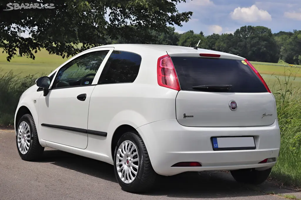 krásný Fiat Punto 1,2i LPG, CZ, 2011, 25.061 km - fotka 5