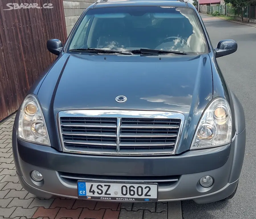 Ssangyong Rexton2 210.000km TZ 3,2t = BEZ KOROZE - fotka 5