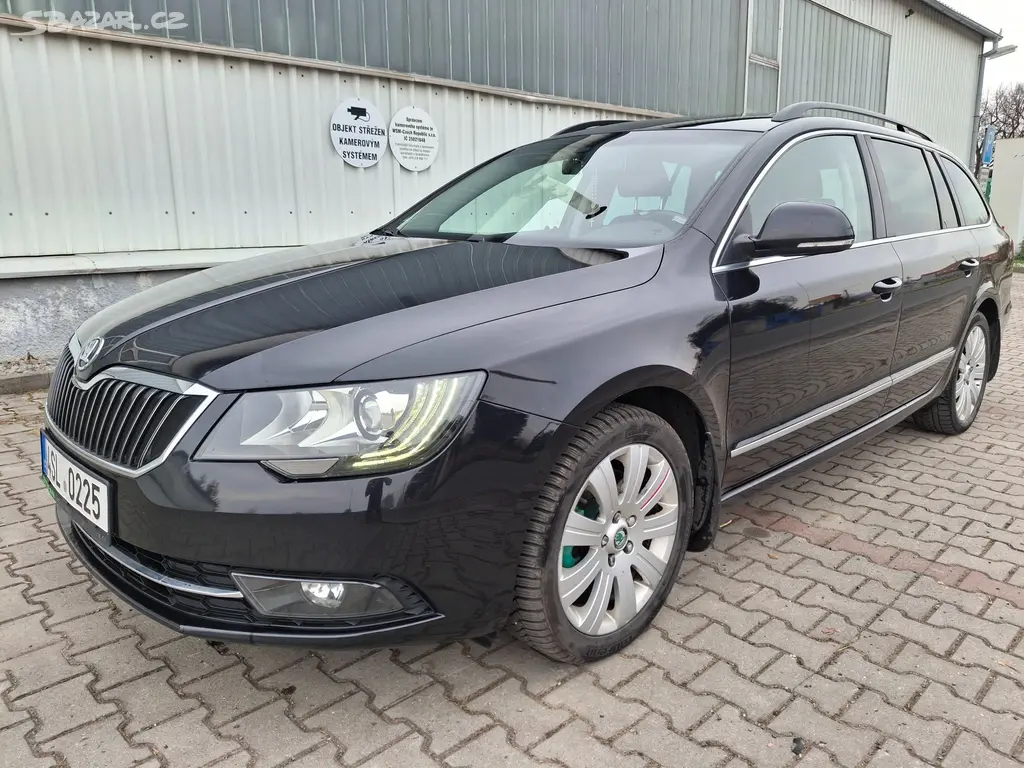 ŠKODA SUPERB II.COMBI 2.0 TDI 125kw - fotka 2
