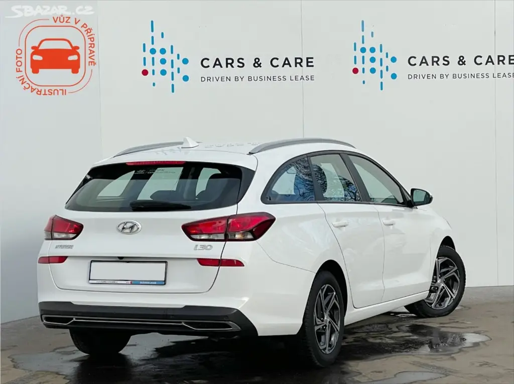 Hyundai i30, 1,5 T-GDI Combi Smart PDC - fotka 3