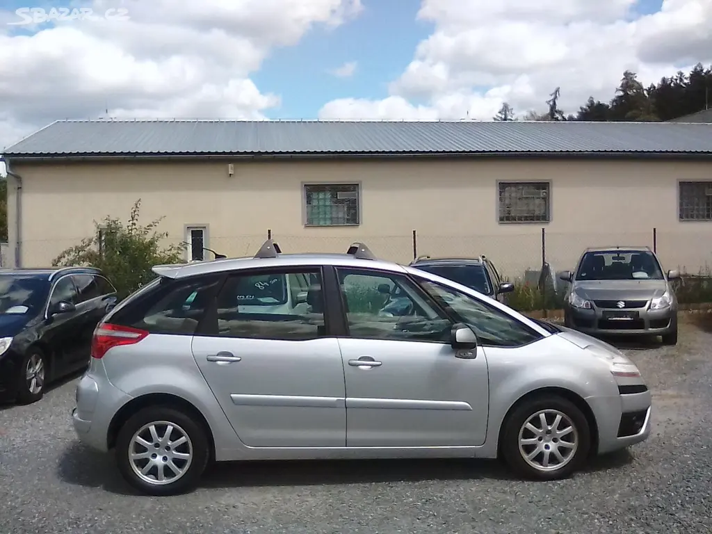 Citroën C4 Picasso, 1.8i 16V / 92 kW, závěs - fotka 3