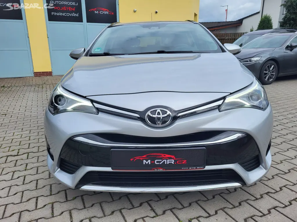 Toyota Avensis 1.8 VVT-i Team D, KAMERA, TAŽNÉ - fotka 2
