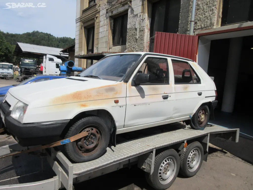 ŠKODA FAVORIT 135