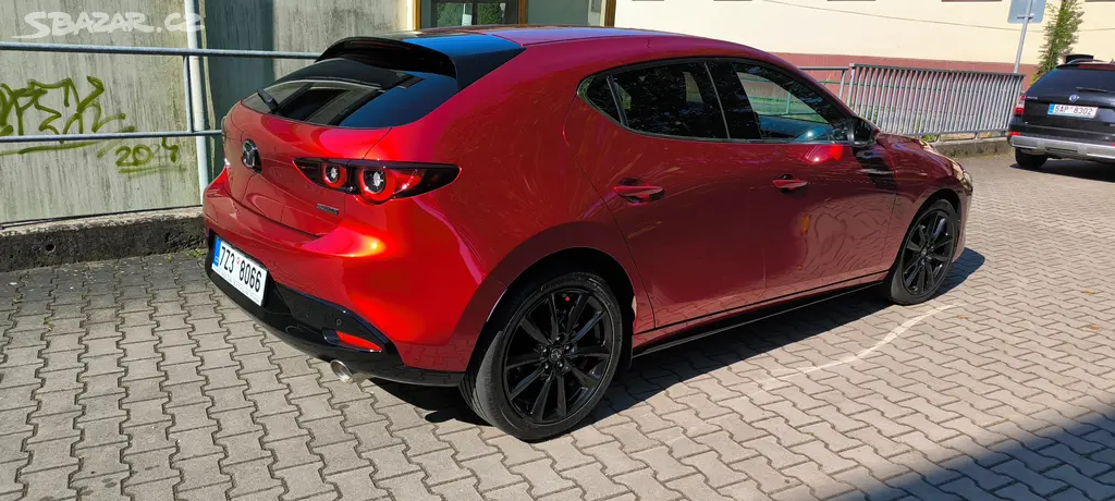 Prodám Mazdu 3 HB 2.0 X 186, Exclusive line, 2022 - fotka 4