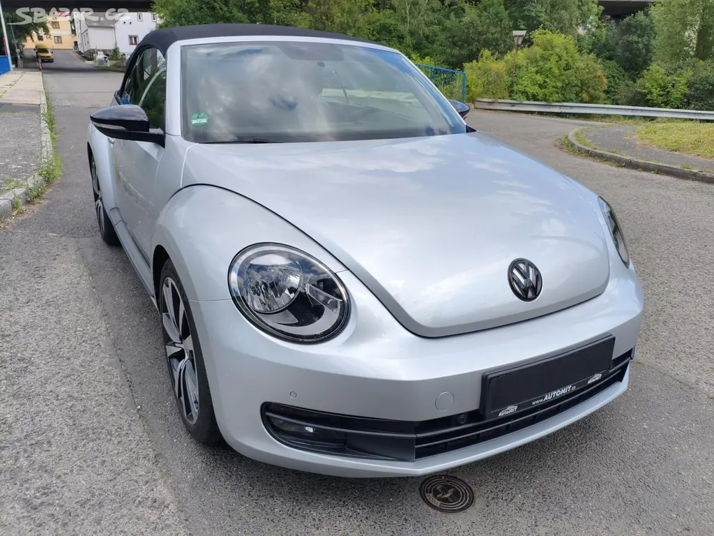 Volkswagen Beetle, 1,2 TSI Cabrio Sport - fotka 3