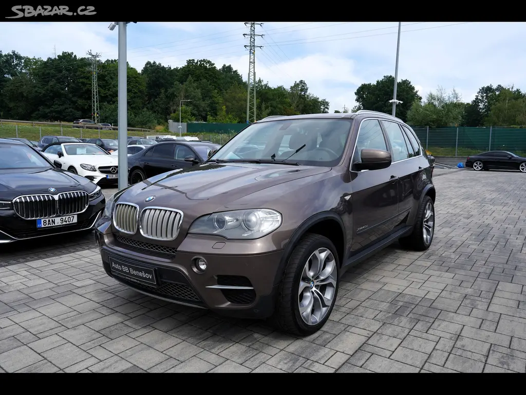 BMW X5, 4.0d xDrive/kůže/7míst/55.000k - fotka 2