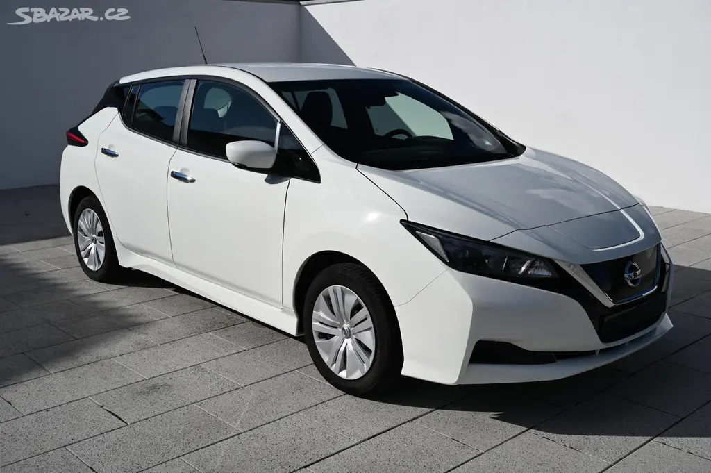 Nissan LEAF, Basis 40kWH 110KW 3/2021 - fotka 3