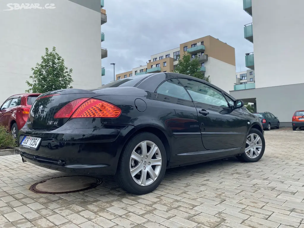 Prodám Peugeot 307 CC 2.0i - fotka 6