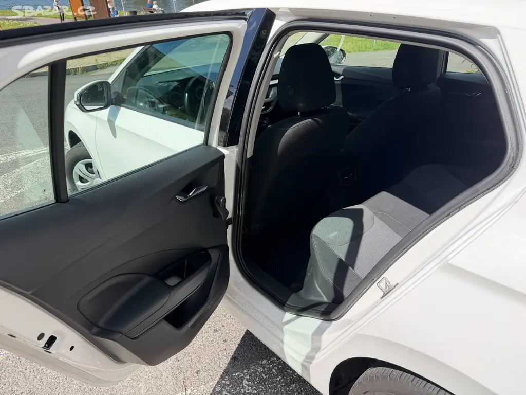 Škoda Fabia IV 1.0 TSI 70 kW Ambiente | 2022 - fotka 3