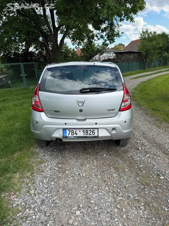 Dacia Sandero 1.4 55kw, 2009 - fotka 4
