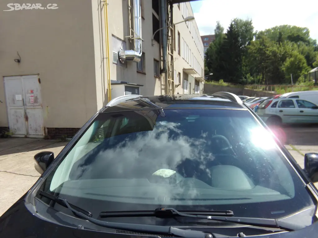 Hyundai ix35, 2.0CRDI - fotka 6