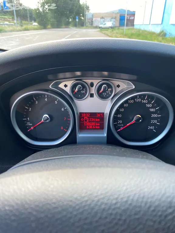 Ford Focus 2.0 Duratec 2009 - fotka 6