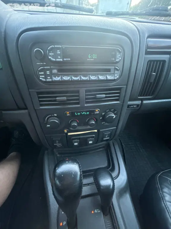 Jeep Grand Cherokee 2.7 CRD Limited 4x4 automat - fotka 6
