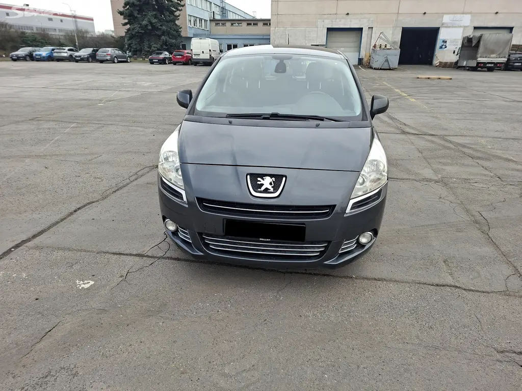 Peugeot 5008 - fotka 2