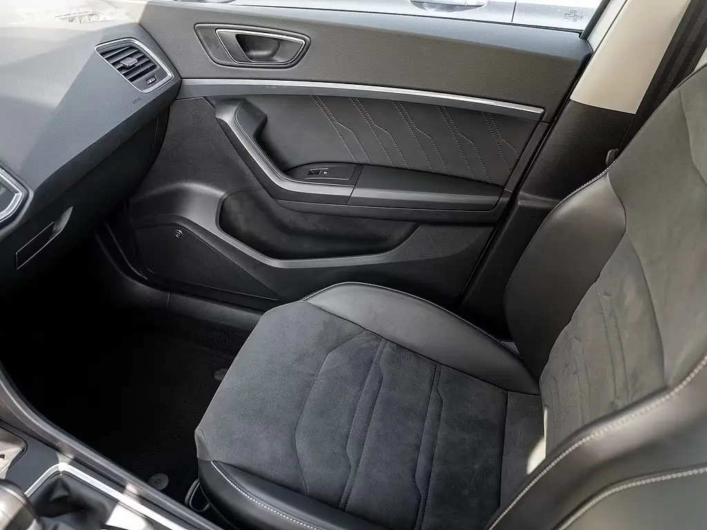 Seat Ateca Style 1.5 TSI DSG 4x2 - 150 PS - fotka 6
