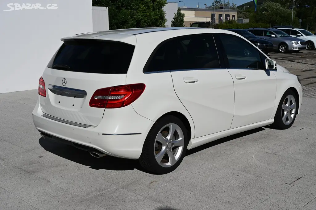 Mercedes-Benz Třídy B, B 180 1.6 90KW Edition 1/2013 - fotka 5