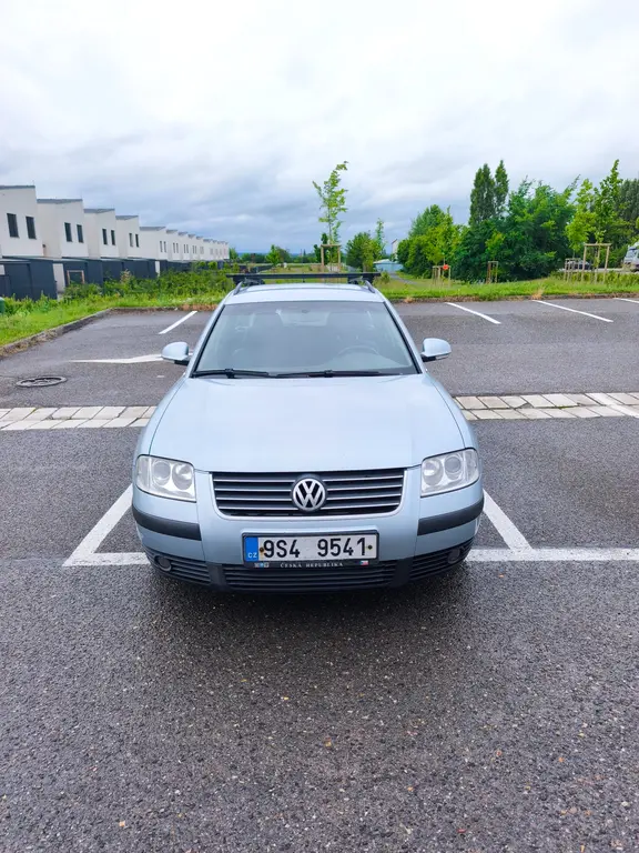 VW Passat 1.9 TDI B5.5 (74kW) - fotka 2
