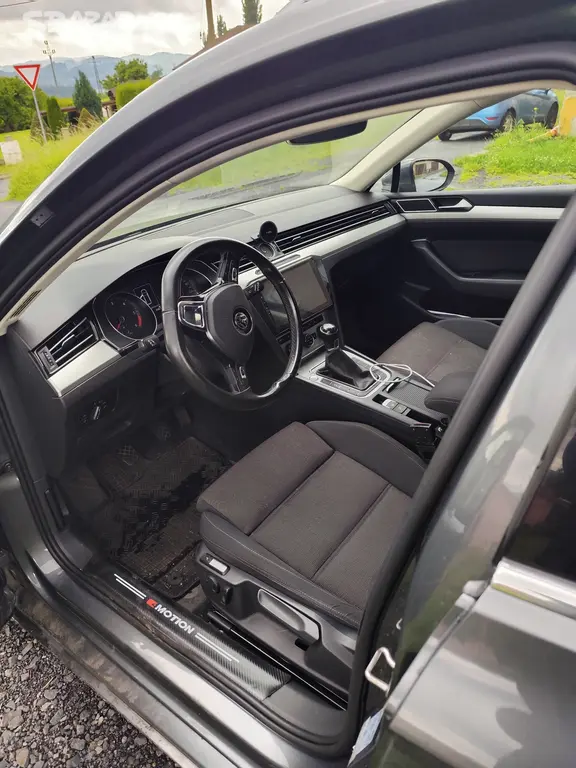 VOLKSWAGEN Passat B8 2,0Tdi 110Kw 2015 - fotka 4