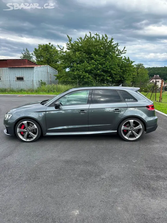 Audi RS3 8V 2,5TFSI 270kW - fotka 3