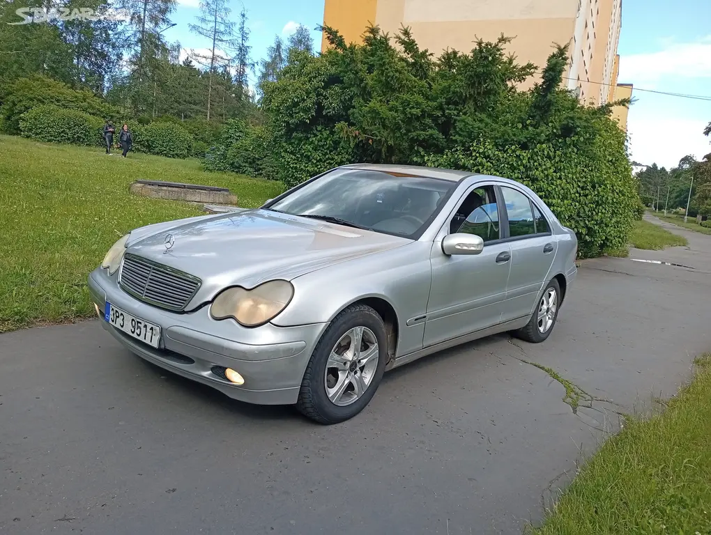 Mercedes - fotka 2