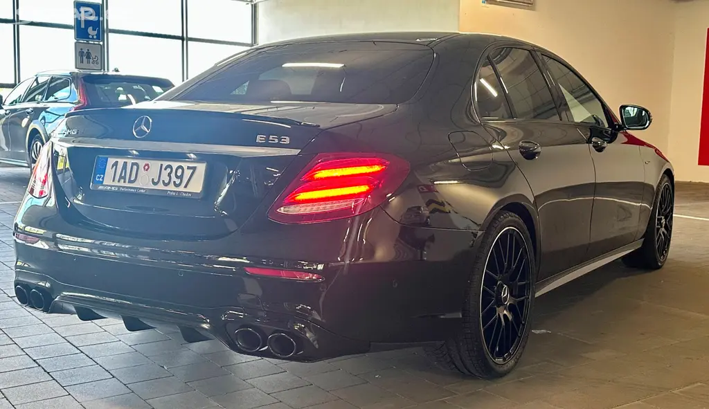 Mercedes Benz E Class W213 53 AMG paket - fotka 3