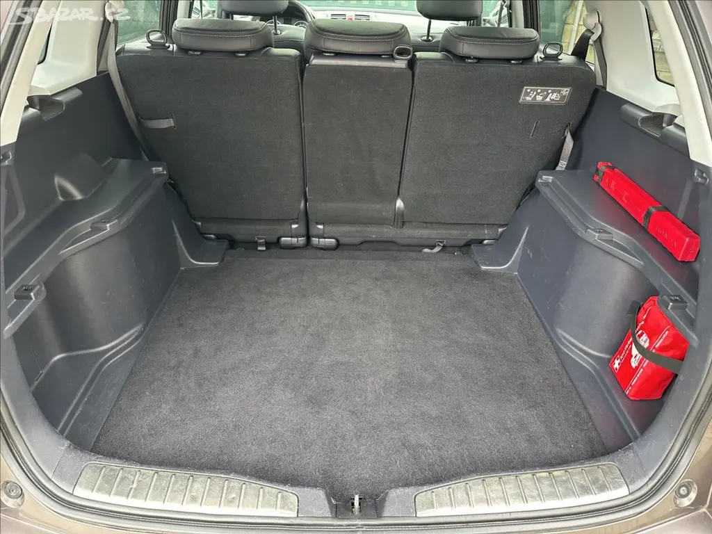 Honda CR-V, 2,0 4x4 Executive TAŽNÉ TOP - fotka 5