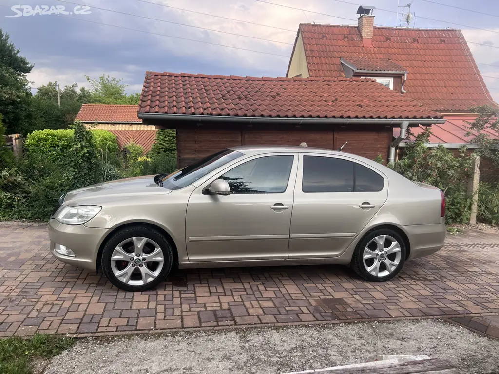 Škoda Octavia II 1.9 TDI 77 kW - fotka 2