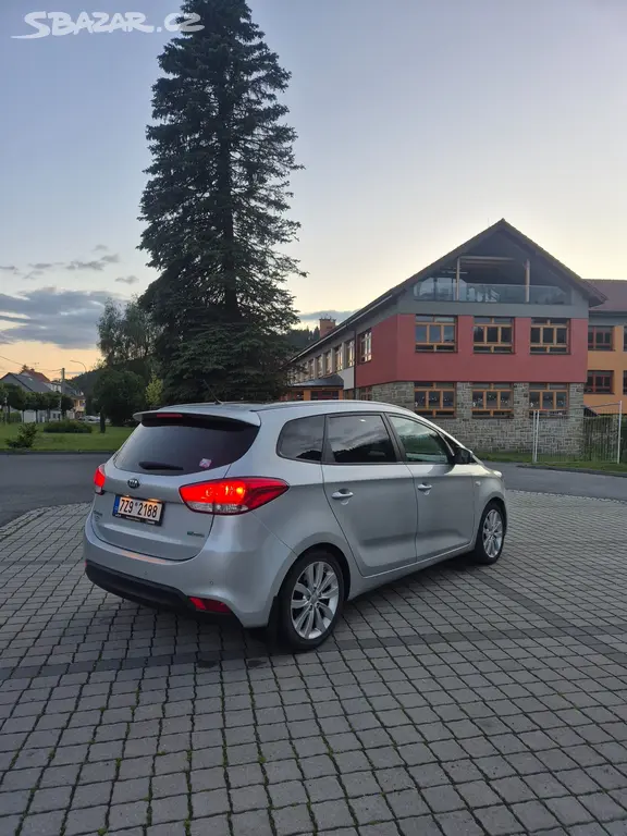 Kia carens 7mist,2015r. - fotka 3