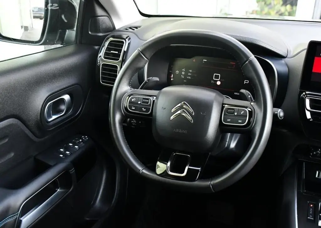 Citroën C5 Aircross 1.2 Pure Tech Feel Pack 96 kw - fotka 5