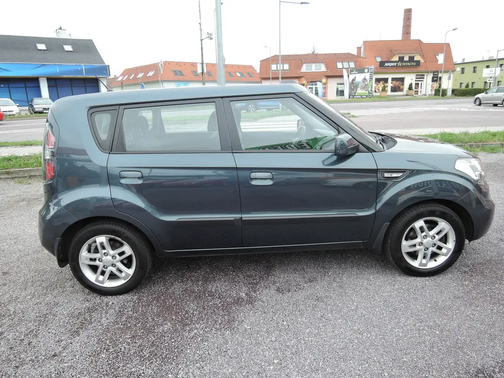 Kia Soul 1,6 i Servis Tažné 150tkm 2009 - fotka 4