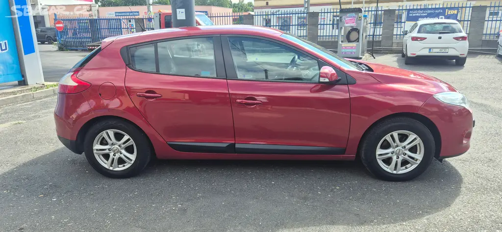 Renault Mégane, 1.6 i 74KW,KLIMA,TAŽNÉ ZAŘ. - fotka 4